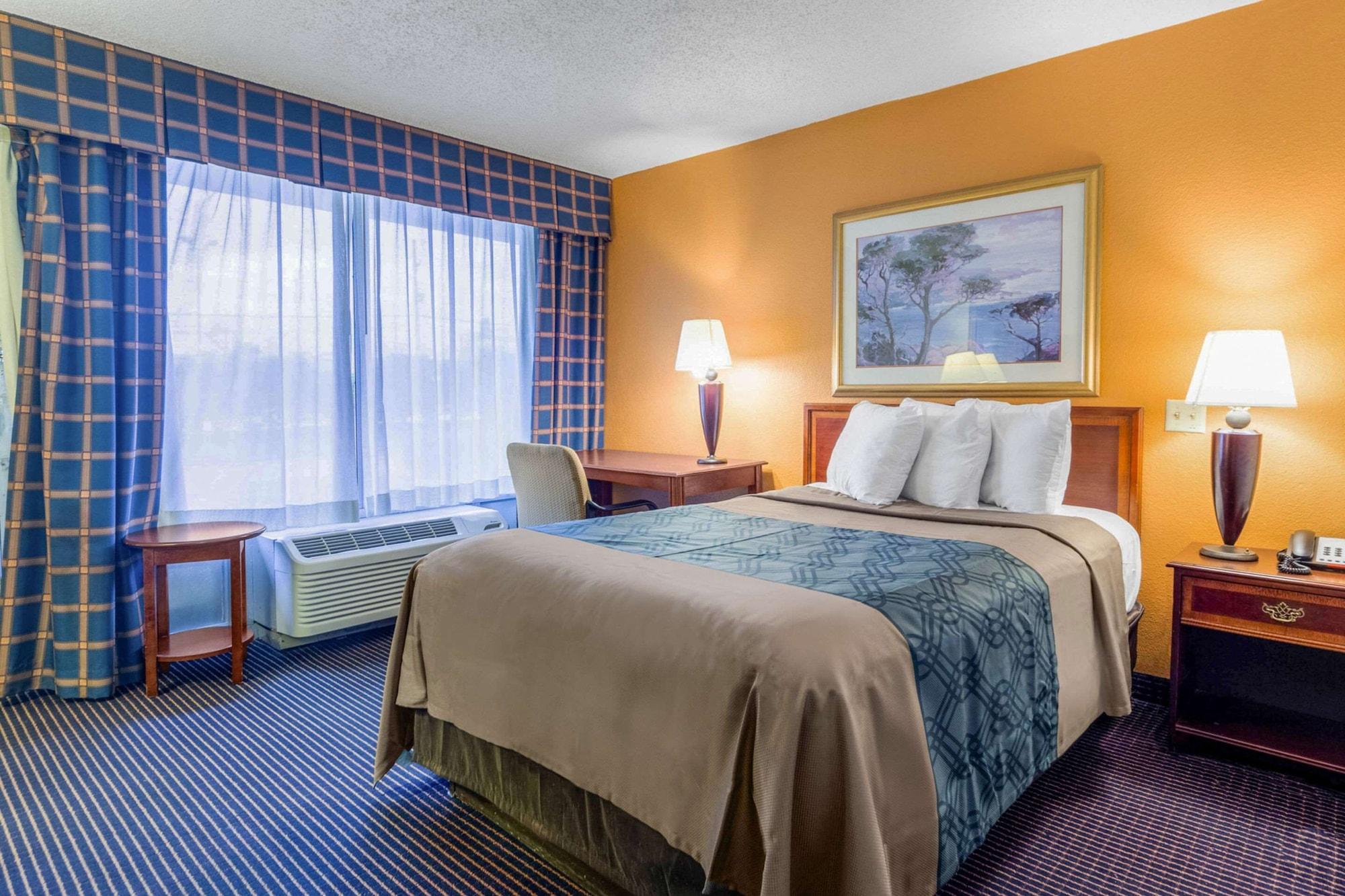 Hotel Econo Baton Rouge 3*