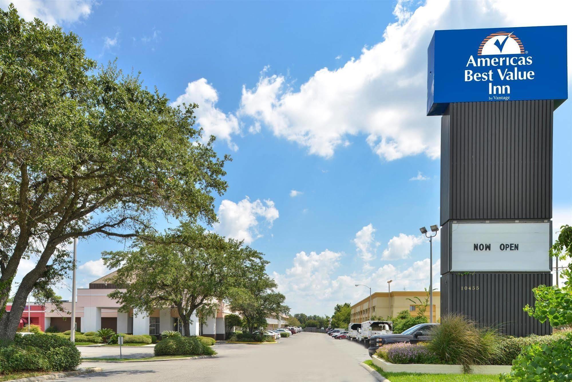 Econo Baton Rouge 3*