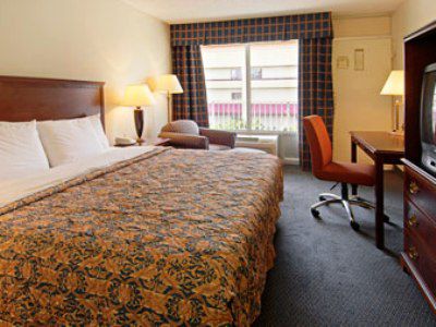 Econo Baton Rouge 3*