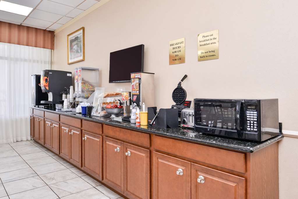 Econo Baton Rouge 3*