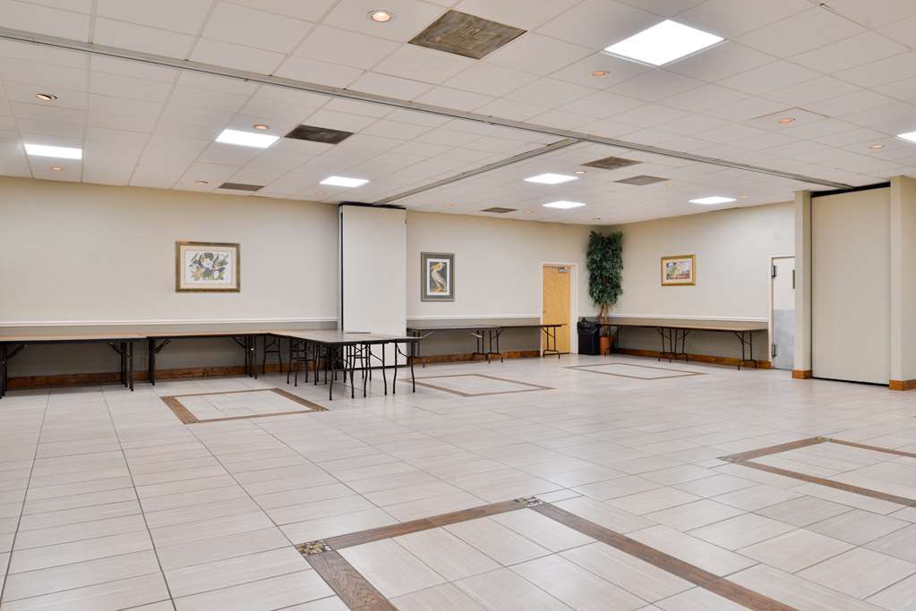 Hotel Econo Baton Rouge 3*
