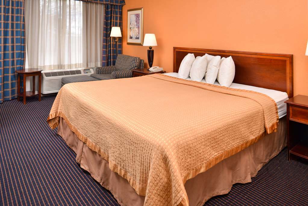 Econo Baton Rouge 3*